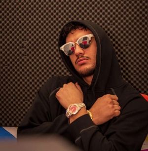 Imagine cu "Habet Gilbert"